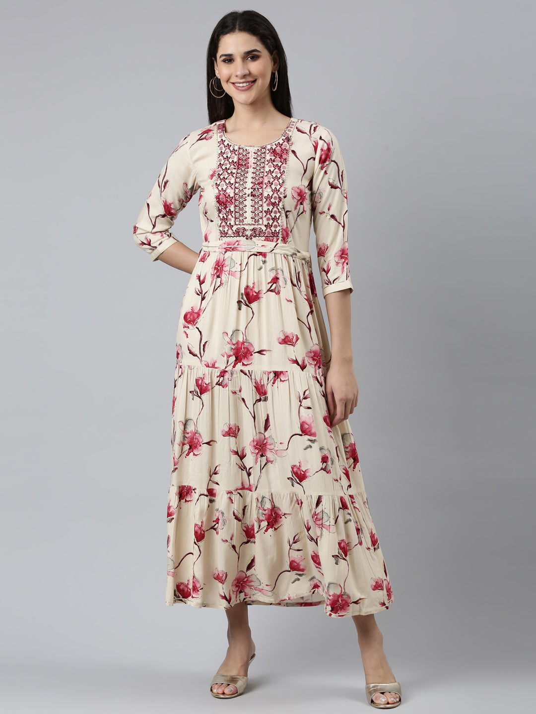 Neerus Women Floral Print Straight Kurta - Buy Neerus Women Floral Print  Straight Kurta Online at Best Prices in India | Flipkart.com